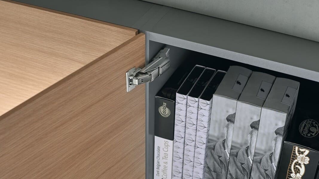 Phụ kiện bản lề Blum chính hãng tại Eurohomes