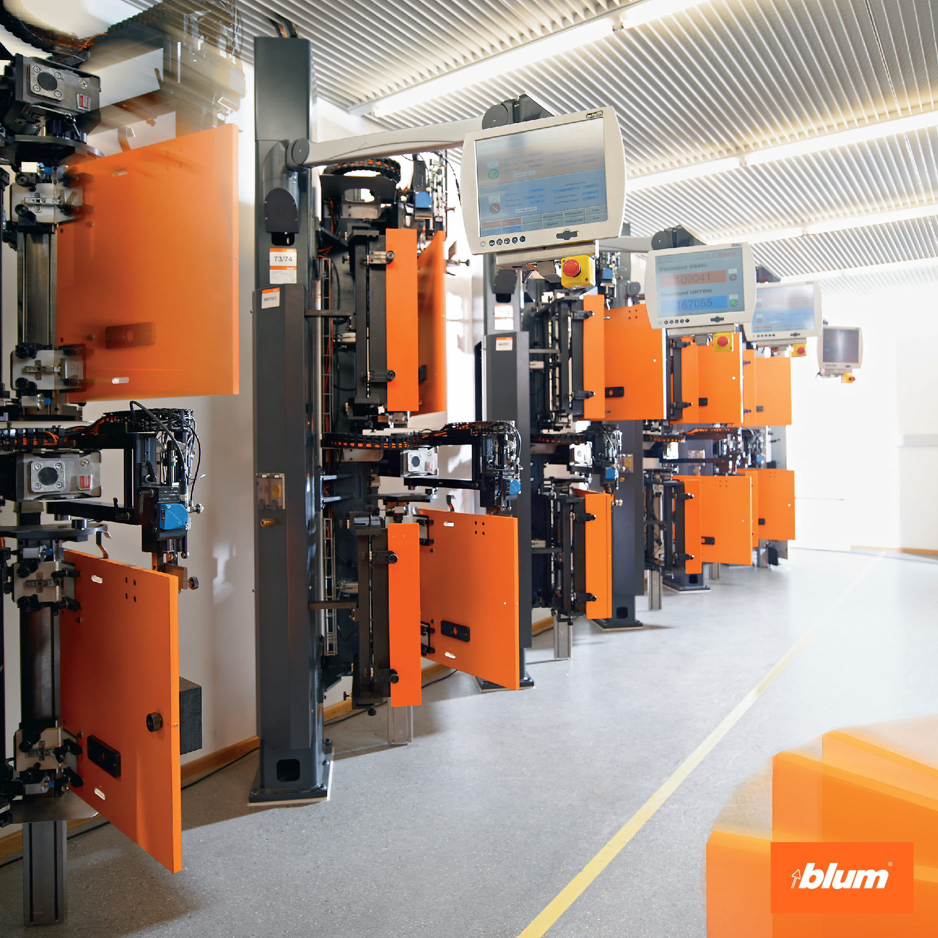 Phụ kiện Bản lề Blum - Nâng tầm nội thất tiện nghi và hiện đại