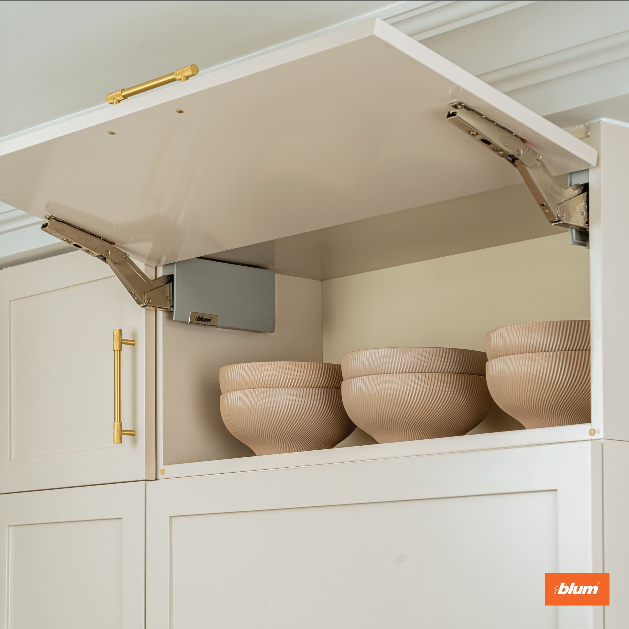 Tay nâng Blum AVENTOS HF: Ứng dụng và cách lắp đặt