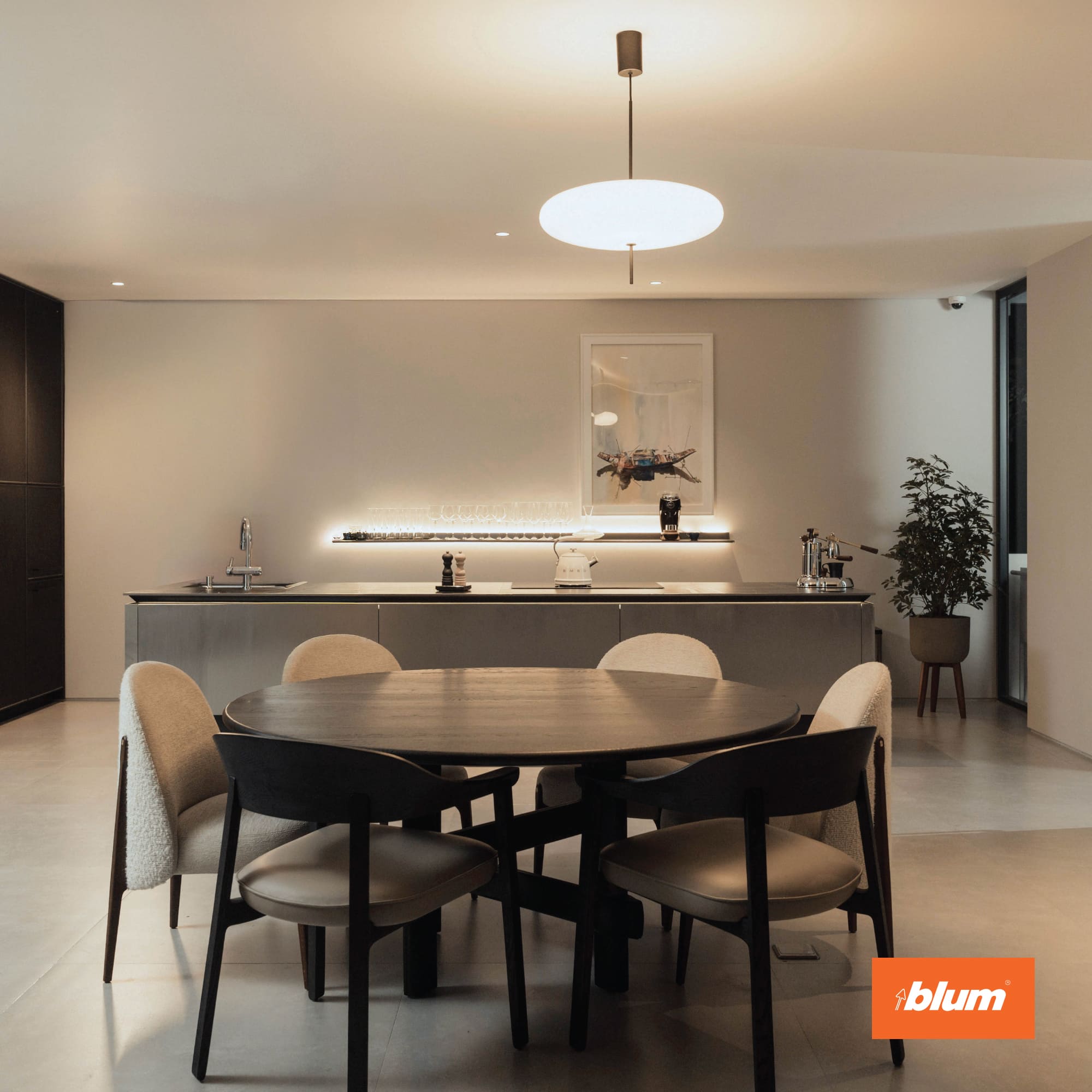 Tay nâng Blum HF top 1809