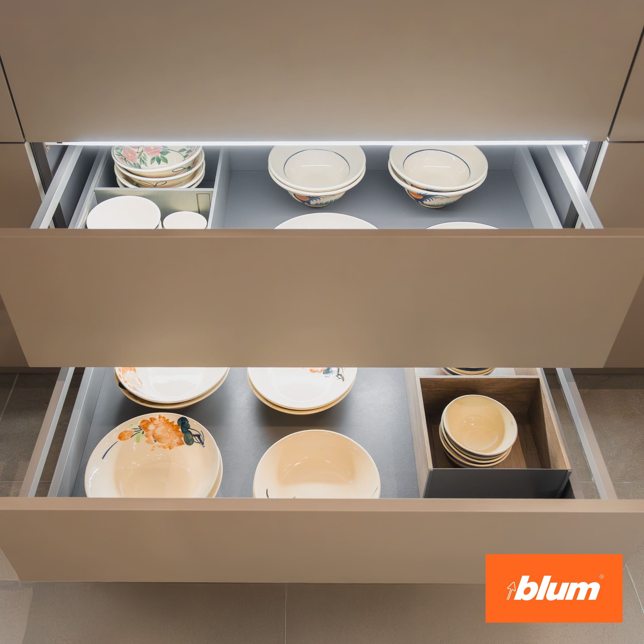 Ray âm Blum mở toàn phần